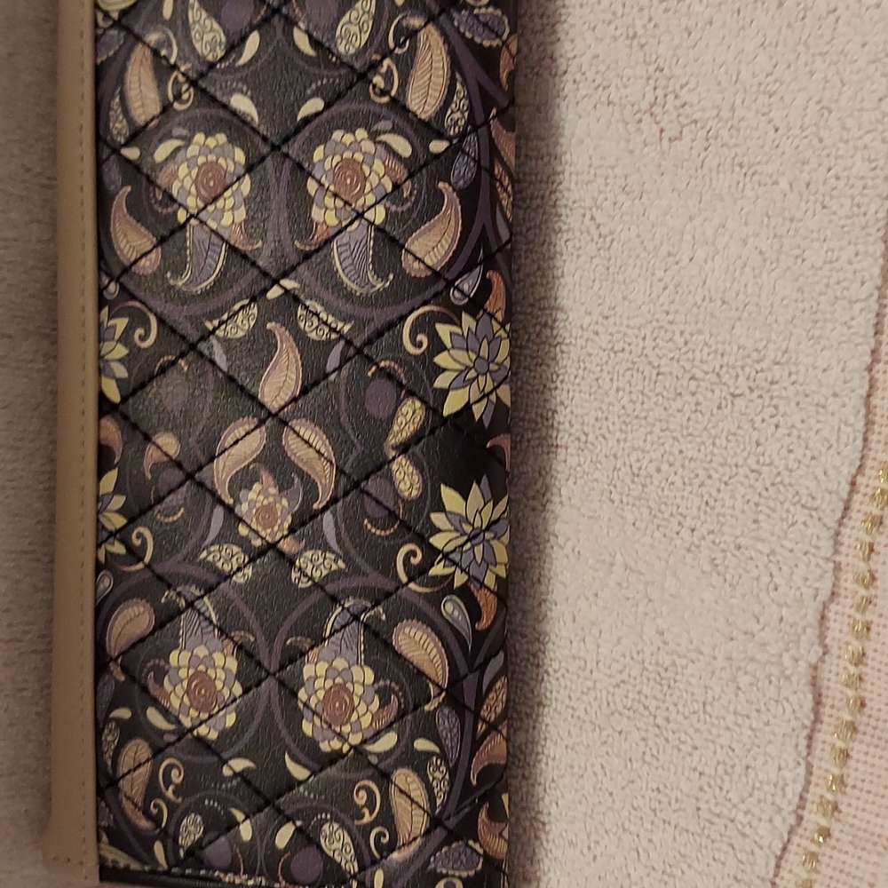 Wallet - Picture 2 of 3